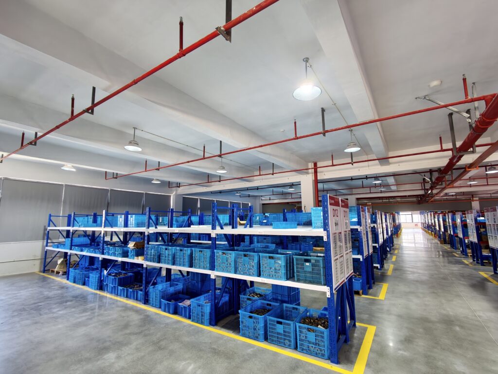 Mixed-SKU spare parts stock organization